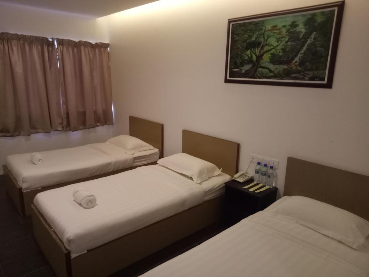 Hotel Sri Bernam Sabak Bernam Kültér fotó
