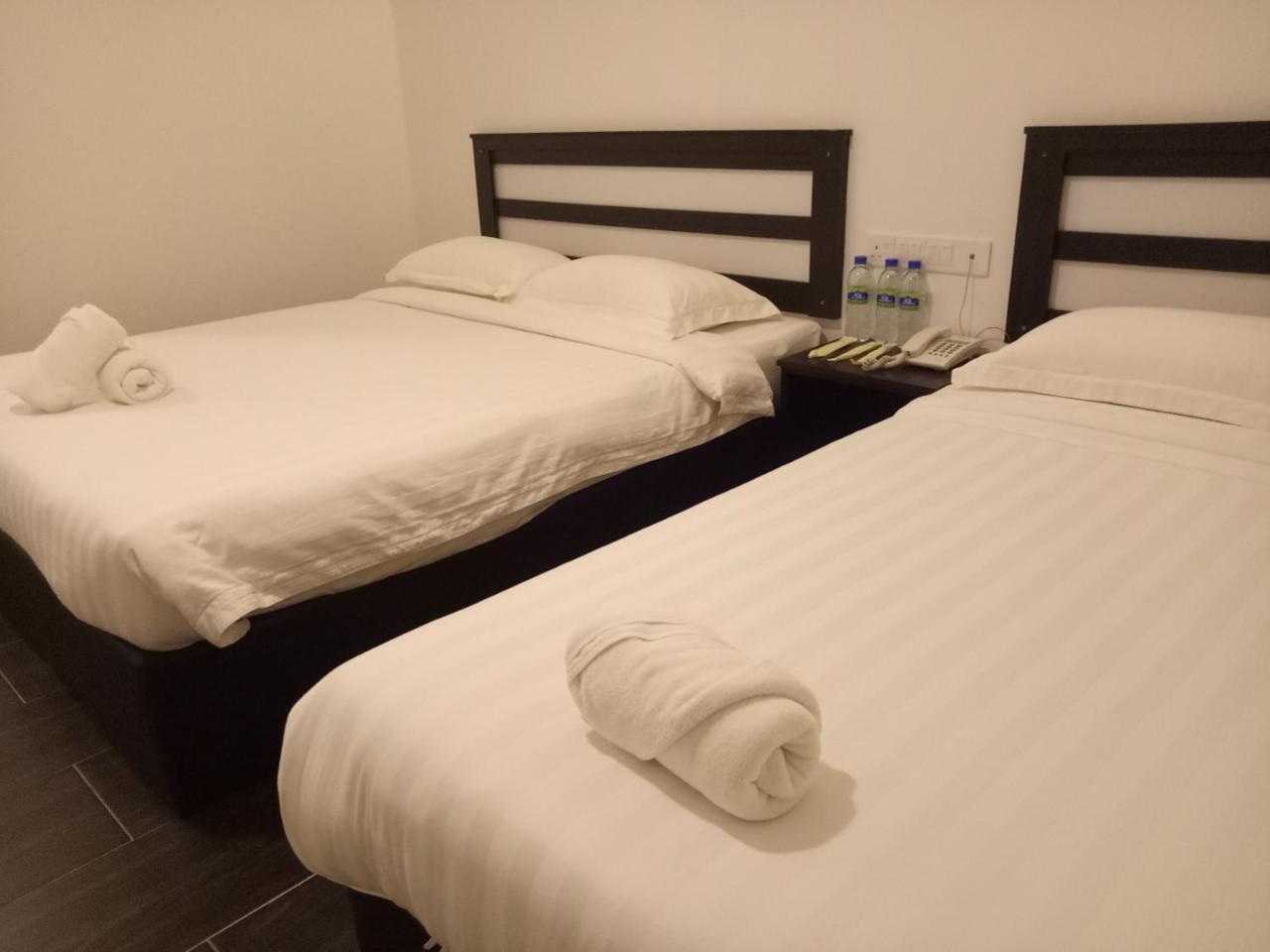 Hotel Sri Bernam Sabak Bernam Kültér fotó