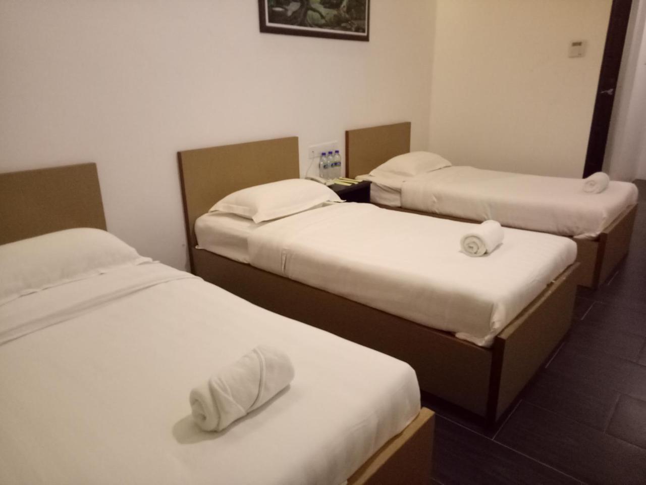 Hotel Sri Bernam Sabak Bernam Kültér fotó