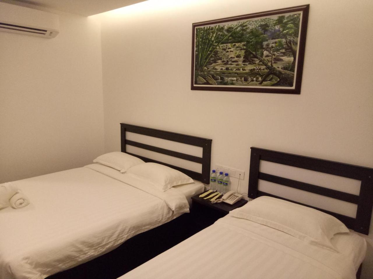 Hotel Sri Bernam Sabak Bernam Kültér fotó