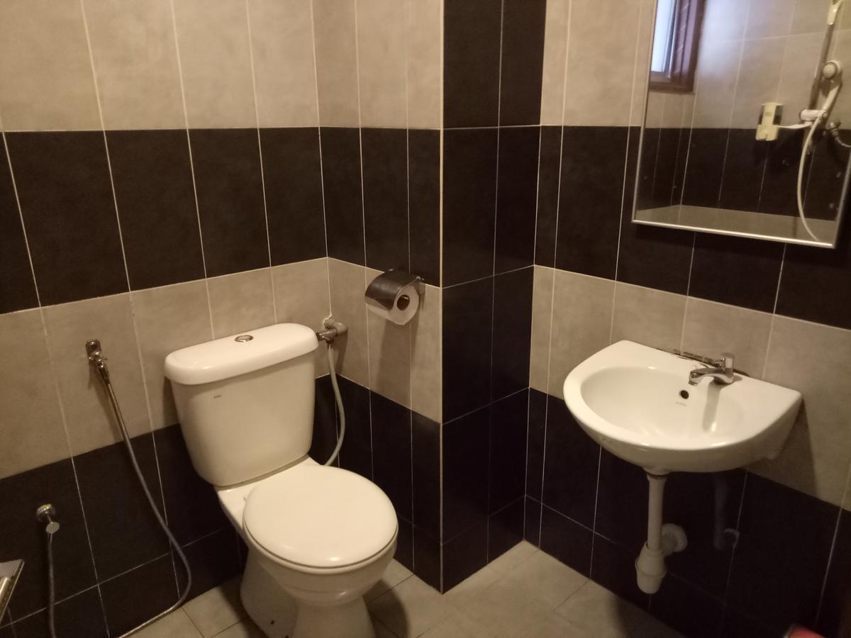 Hotel Sri Bernam Sabak Bernam Kültér fotó