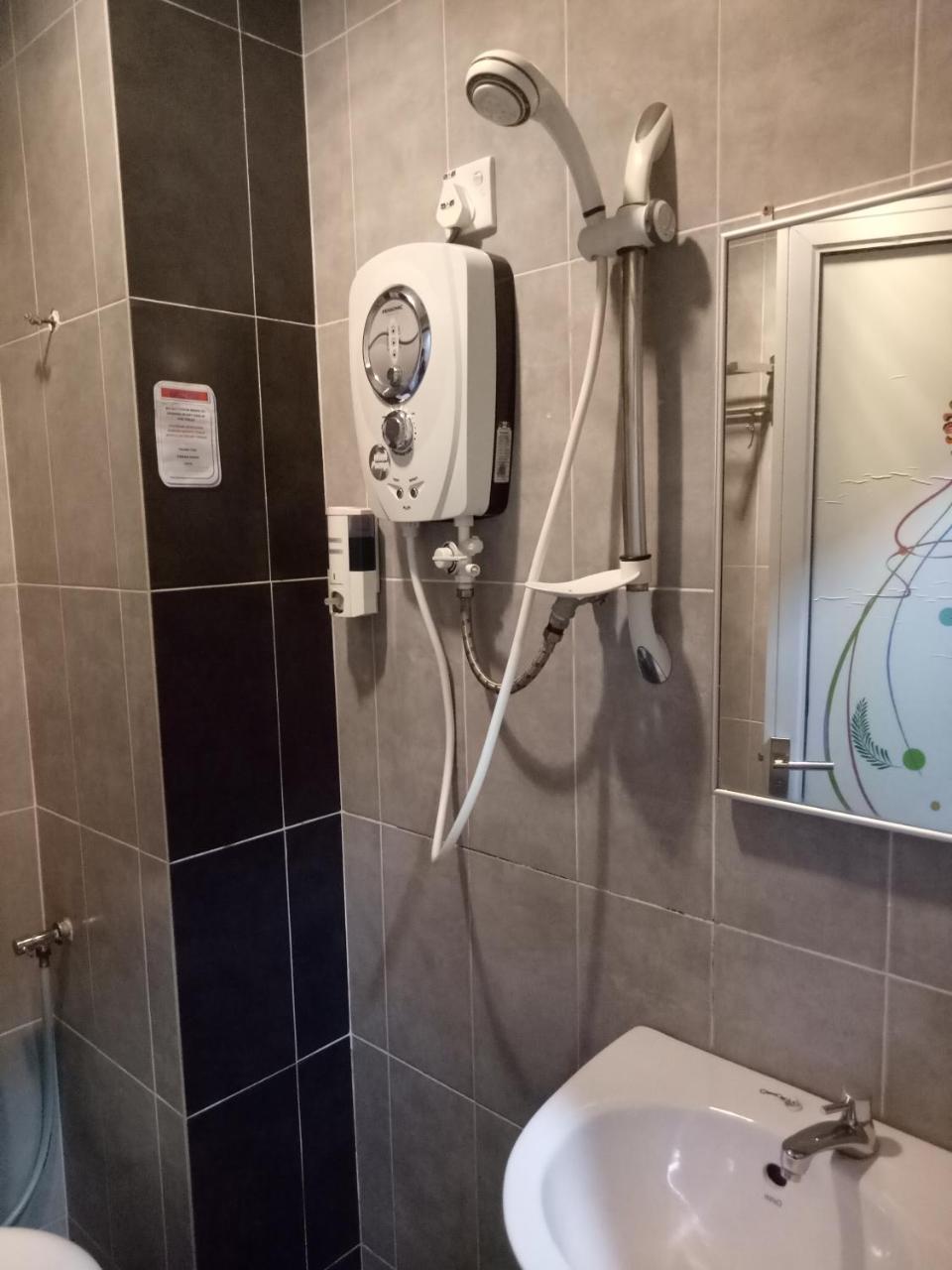Hotel Sri Bernam Sabak Bernam Kültér fotó