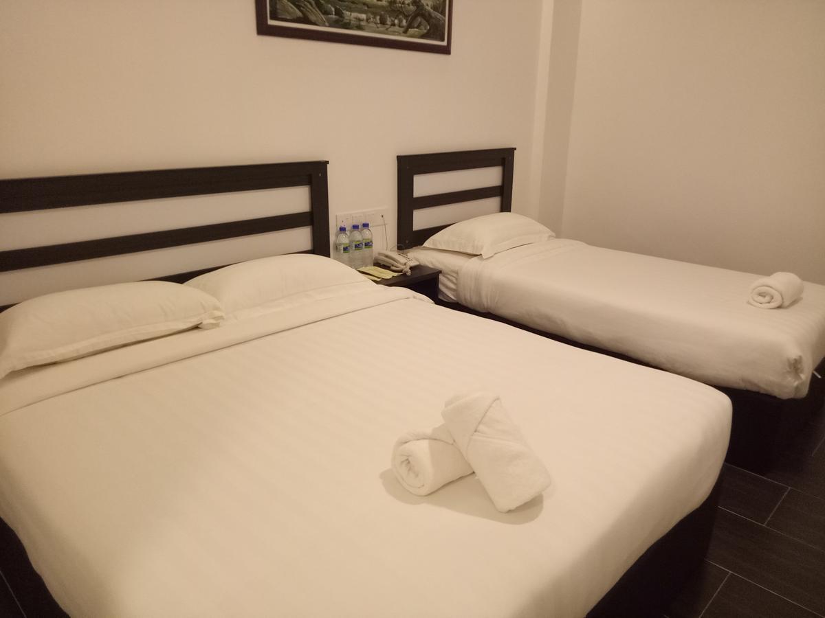 Hotel Sri Bernam Sabak Bernam Kültér fotó