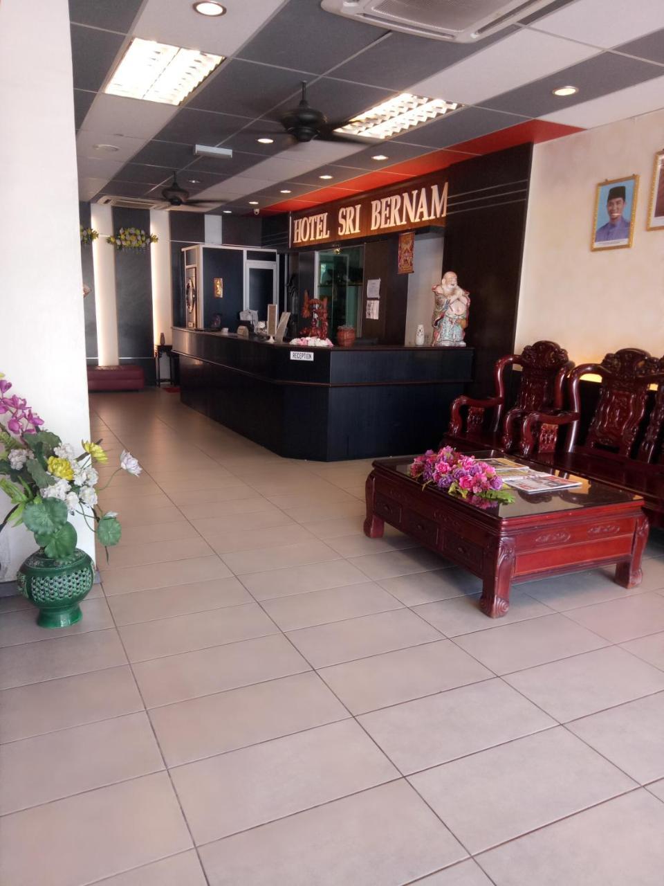 Hotel Sri Bernam Sabak Bernam Kültér fotó