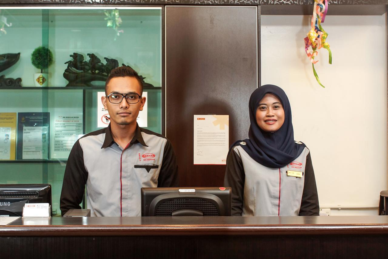Hotel Sri Bernam Sabak Bernam Kültér fotó