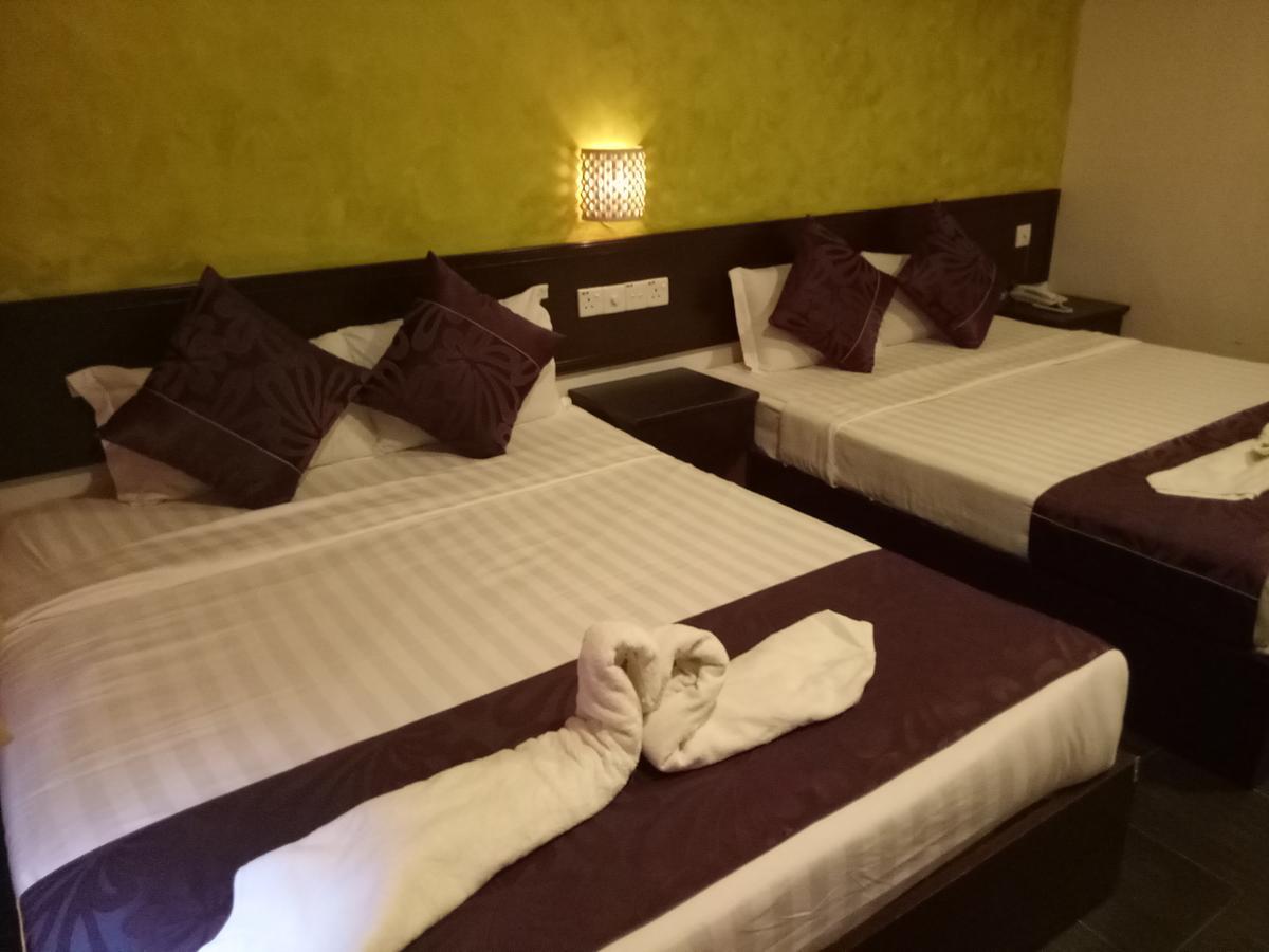 Hotel Sri Bernam Sabak Bernam Kültér fotó